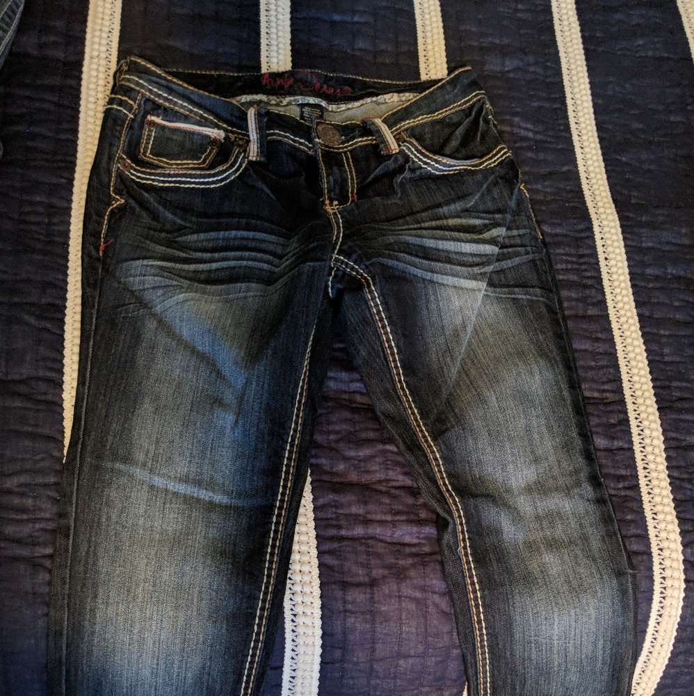 Ariya Jeans
